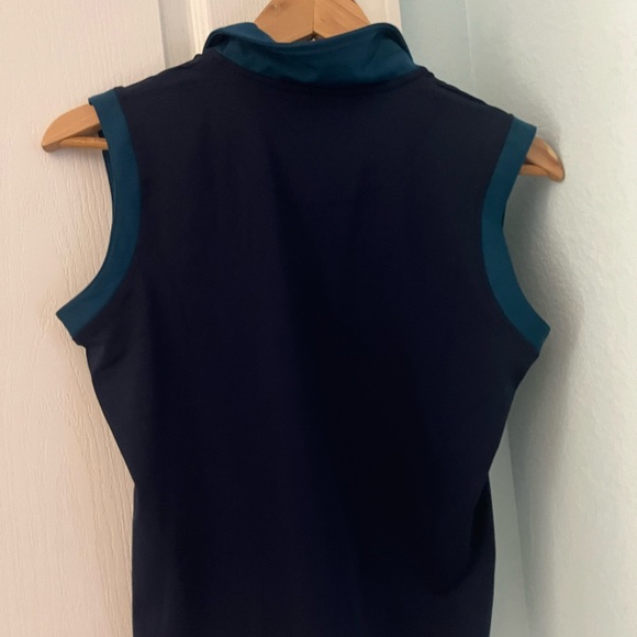 Black Asymmetrical Fitted Tank Top - Picture 2 of 2